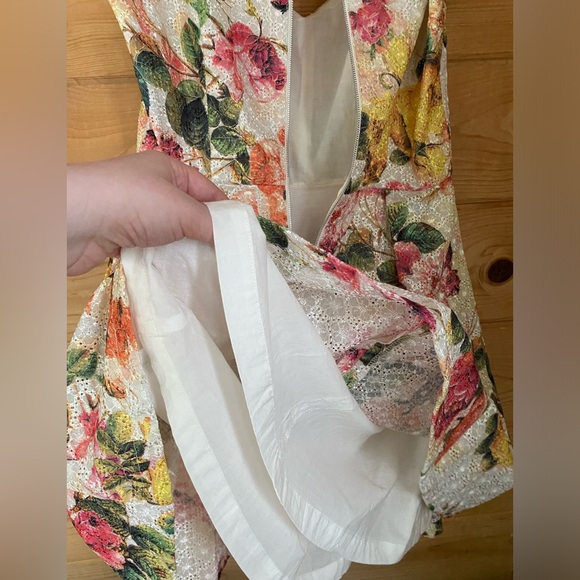 Louche Lurah floral eyelet lace garden party whimsical feminine cocktail dress - Picture 8 of 10